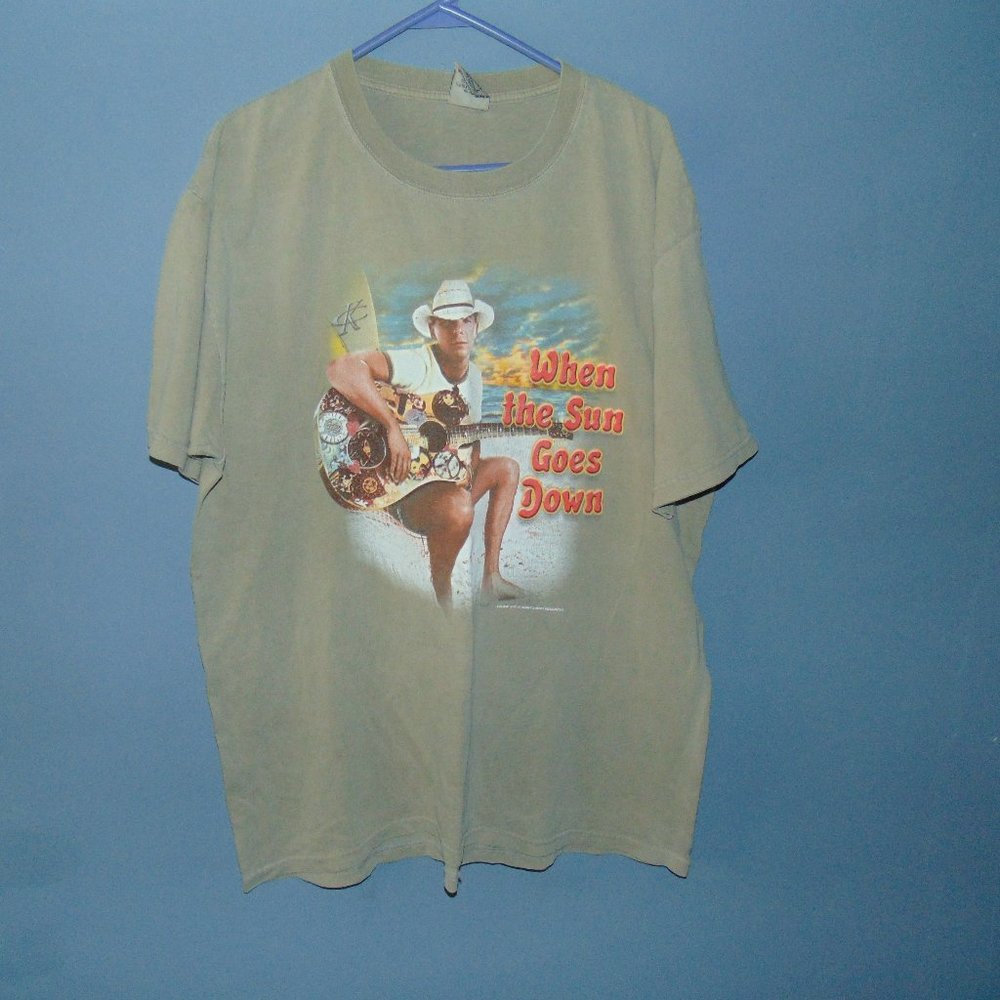 Vintage 2004 Y2K Kenny Chesney T-Shirt When the sun goes Down size L